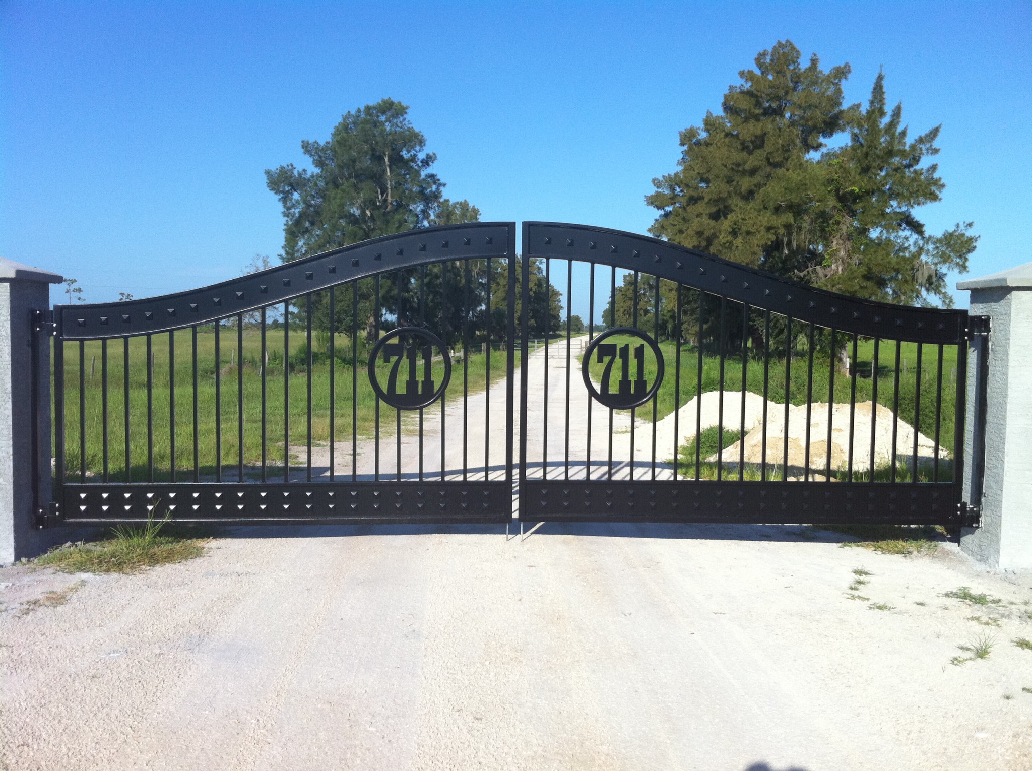 Gates and Entrances Double R Manufacturing